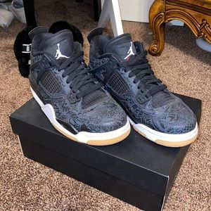 Jordan retro 4 gold black and white